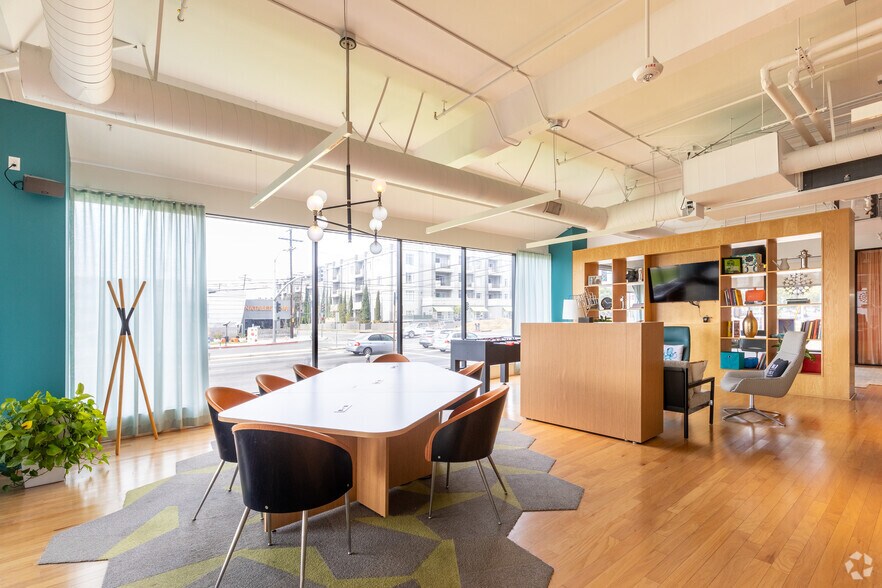 More Photos Of 10100 Venice Blvd, Culver City Loft Creative Space For Lease