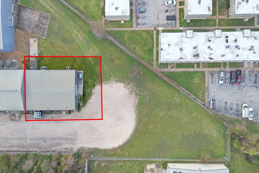 Primary Photo Of 13025 Fadeway ln, Houston Industrial For Lease