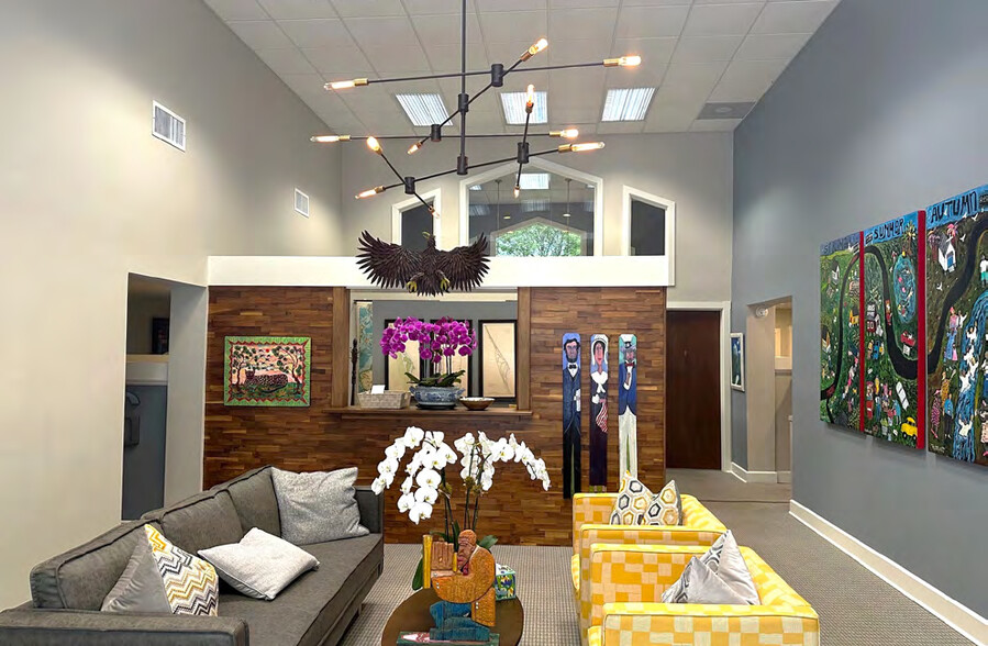 More Photos Of 1601 E Amelia St, Orlando Office For Sale