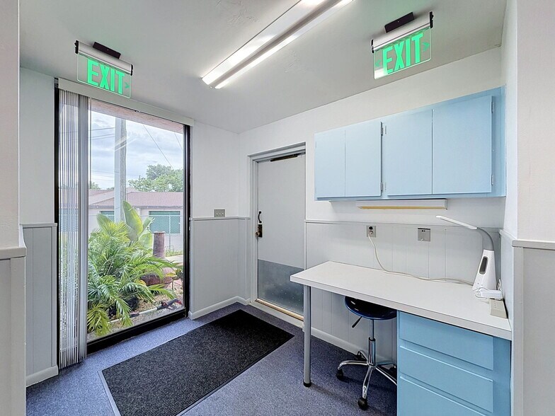 More Photos Of 5321 Grand Blvd, New Port Richey Medical For Sale