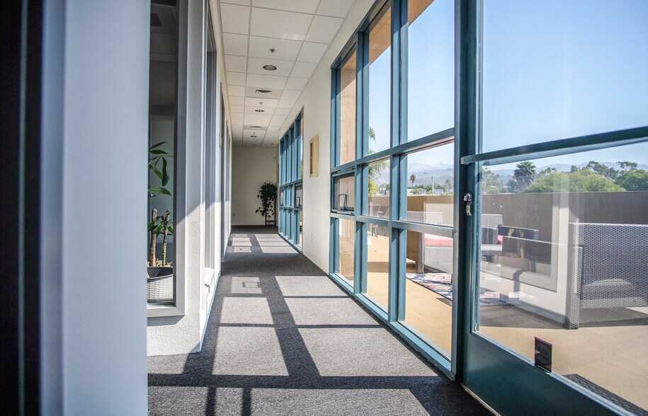 More Photos Of 6398 Cindy Ln, Carpinteria Office For Lease