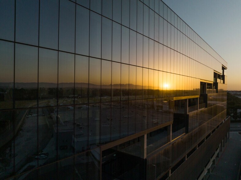 More Photos Of 6181 W Centinela Ave, Culver City Loft Creative Space For Lease