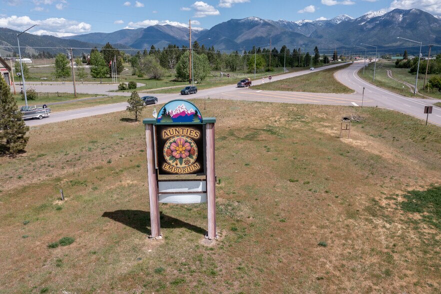 More Photos Of 72532 N Couture Loop, Arlee Restaurant For Sale