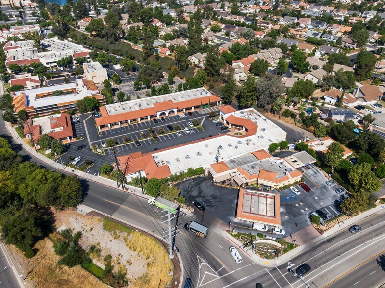 More Photos Of 30313-30317 Canwood St, Agoura Hills Unknown For Lease