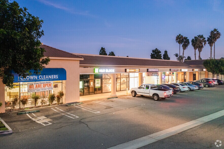Primary Photo Of 2750 Harbor Blvd, Costa Mesa General Retail For Lease