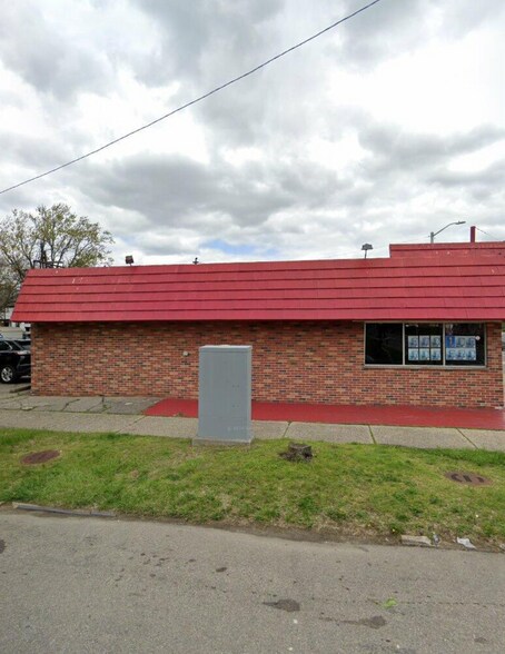 More Photos Of 8405 Mack Ave, Detroit Freestanding For Sale