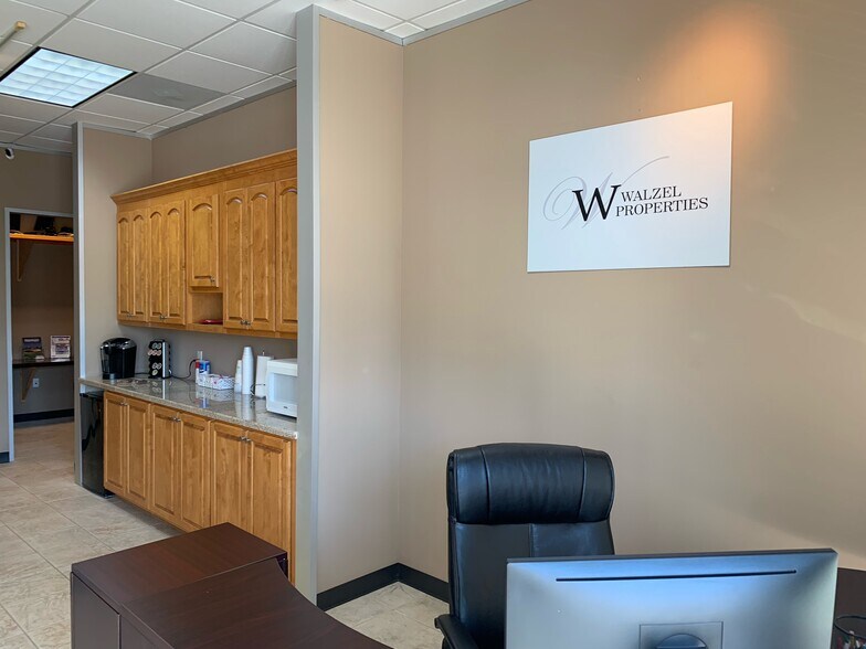 More Photos Of 14729 Highway 105 W, Montgomery Medical For Lease