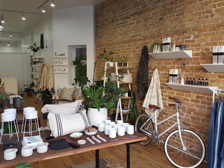 More Photos Of 2321 W North Ave, Chicago Storefront Retail Residential For Lease