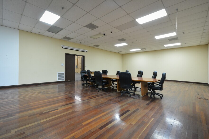 More Photos Of 1501 Westpark Dr, Little Rock Light Manufacturing For Sale