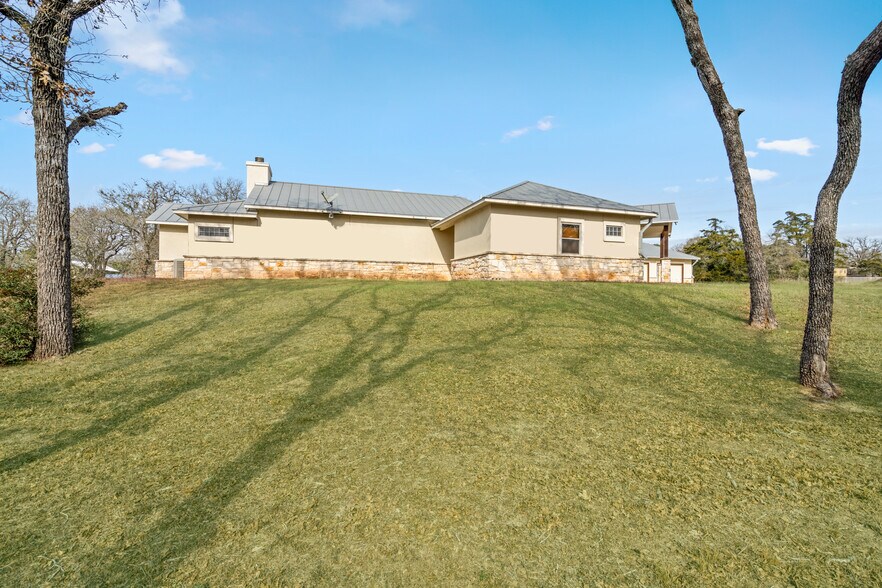 More Photos Of 145 State Loop 92, La Grange Specialty For Sale