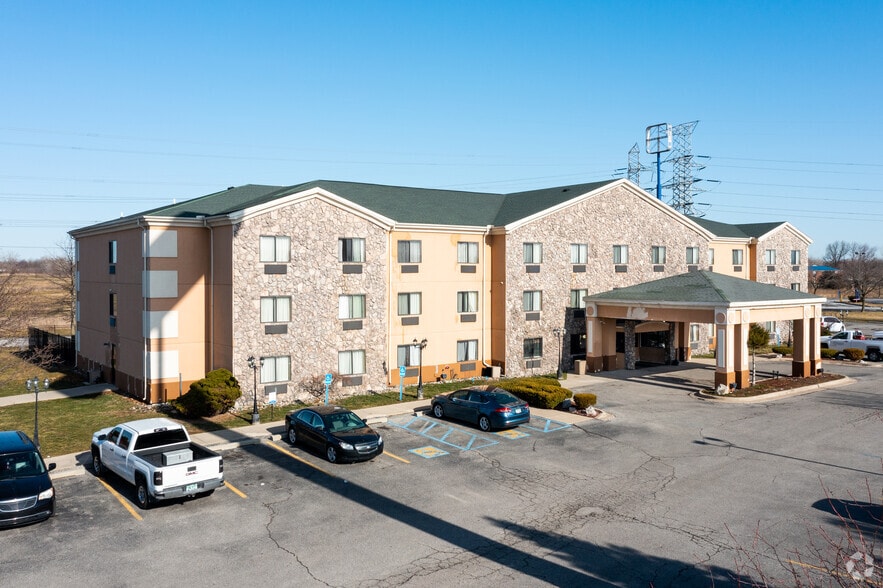 More Photos Of 6500 E Albain Rd, Monroe Hotel For Sale