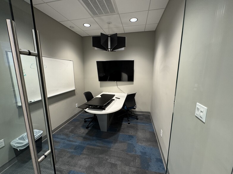 More Photos Of 1201 19th Pl, Vero Beach Office For Lease