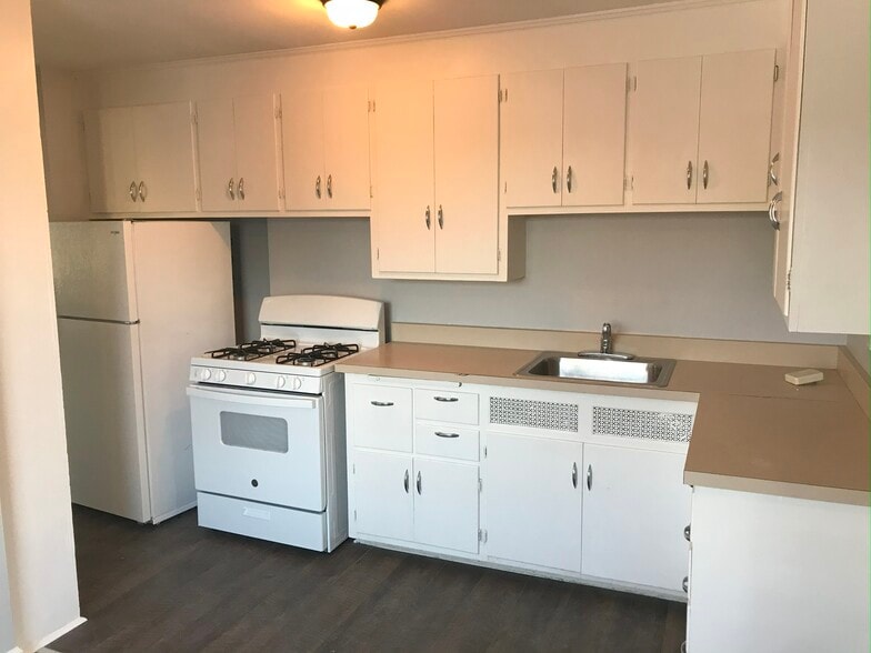 More Photos Of 24 Fernwood Ave, Dayton Apartments For Sale