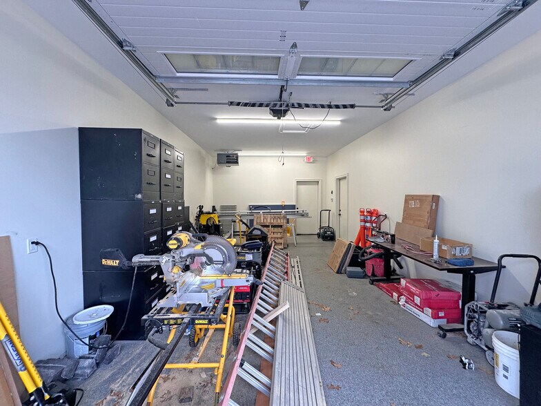 More Photos Of 6134 Northland NE dr, Belmont Office For Sale