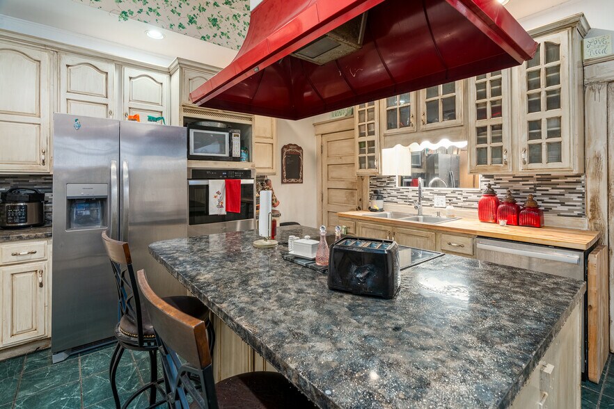 More Photos Of 1414 W MAin St, Marion Lodge Meeting Hall For Sale