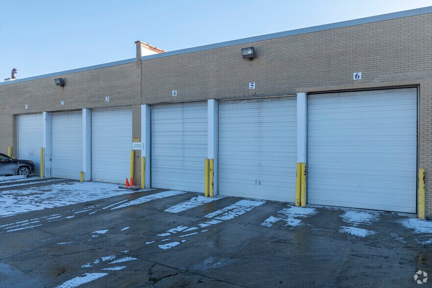 More Photos Of 855 Morse Ave, Elk Grove Village Warehouse For Lease