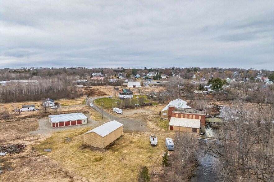 More Photos Of 60 Mill St, Corinna Self Storage For Sale