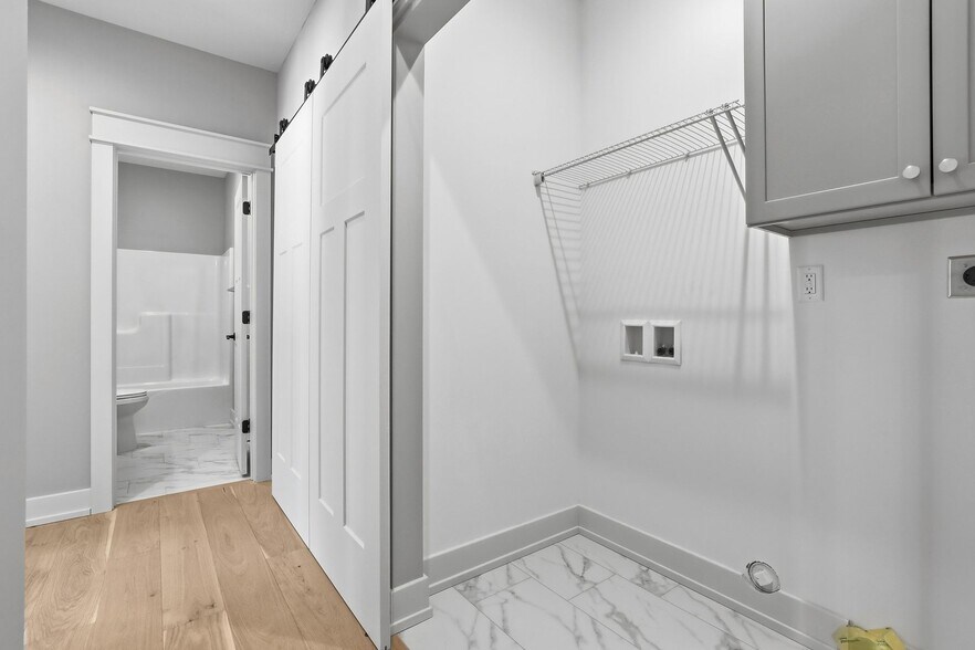 More Photos Of 100 Huselton Dr, Butler Multifamily For Sale