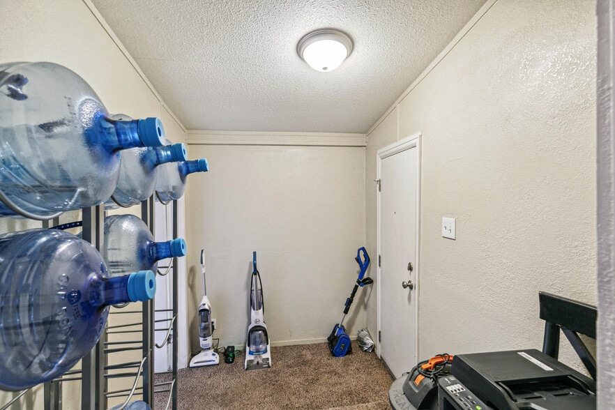 More Photos Of 5997 Magnolia St, Commerce City Apartments For Sale