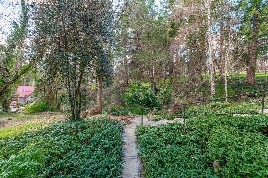 More Photos Of 475 Spring St, Nevada City Apartments For Sale