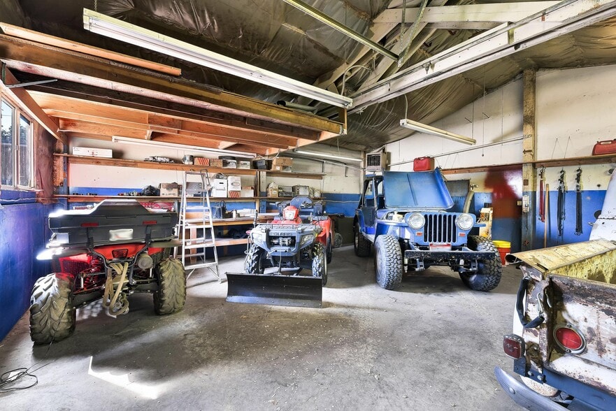 More Photos Of 30 S Latah St, Boise Auto Repair For Sale