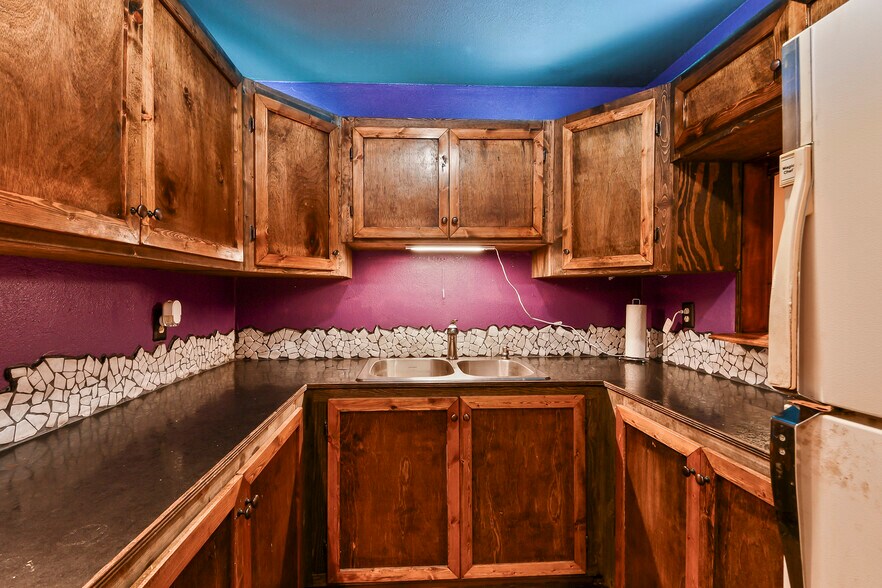 More Photos Of 109 Myrtle, Pierce City Storefront Retail Residential For Sale