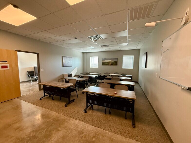 More Photos Of 5901 FM 920, Weatherford Warehouse For Sale