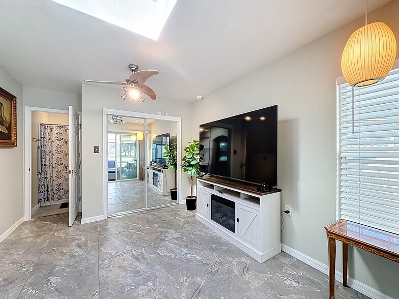 More Photos Of 421 NW 14th Pl, Crystal River Apartments For Sale