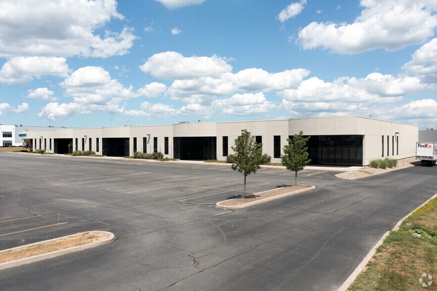 More Photos Of 30 Becker Rd, West Henrietta Showroom For Lease