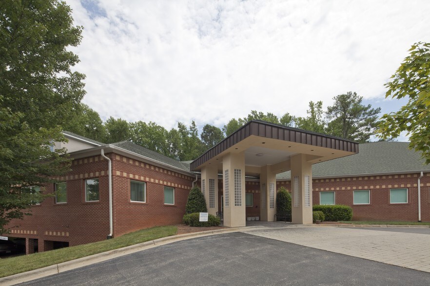 More Photos Of 500 Holly Springs Rd, Holly Springs Medical For Lease