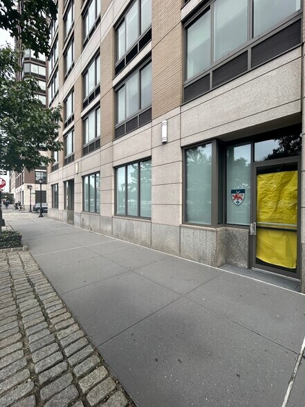 More Photos Of 160 Riverside Blvd, New York Apartments For Lease