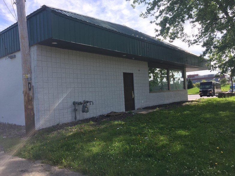 More Photos Of 201 N Yellow Springs St, Springfield Medical For Sale