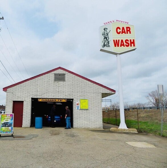 More Photos Of 2 Fulbright St, Medford Carwash For Sale