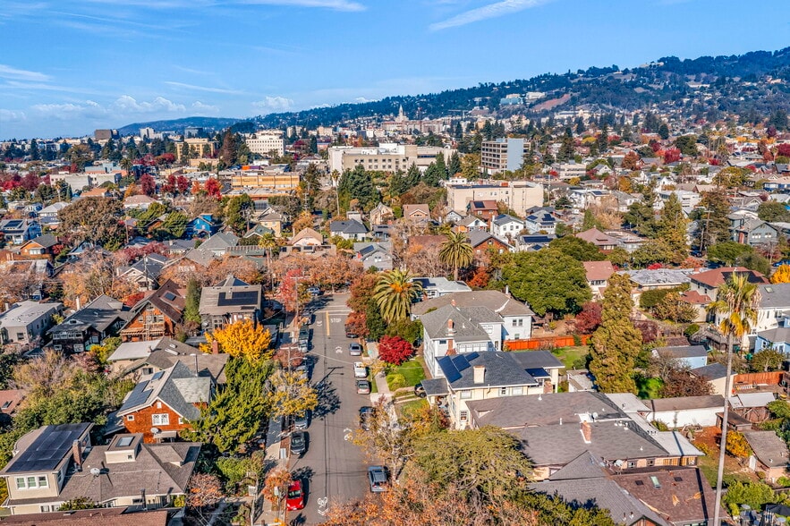 More Photos Of 6446-6452 Colby St, Oakland Apartments For Sale