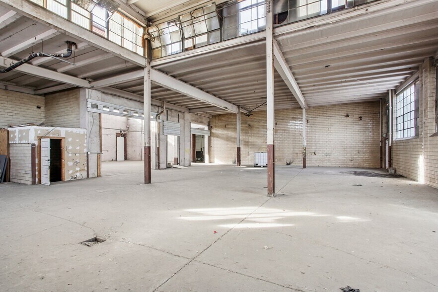 More Photos Of 4800 N Washington St, Denver Warehouse For Lease