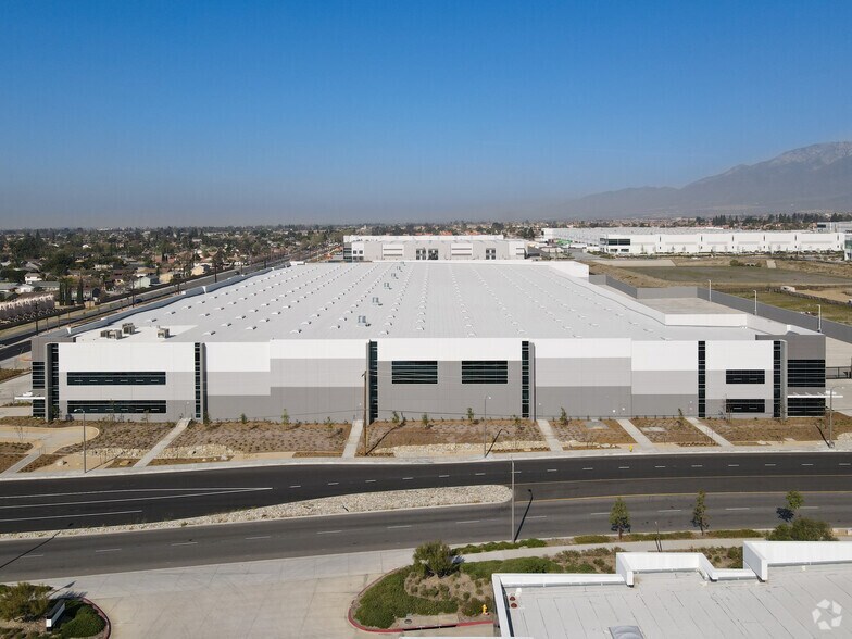 More Photos Of 2380 W Base Line Rd, Fontana Distribution For Lease