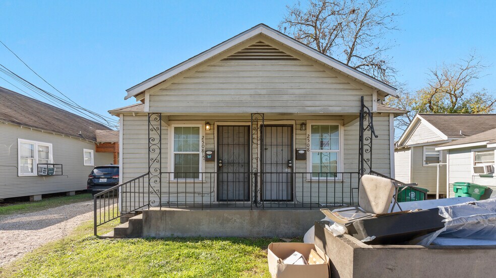 More Photos Of , Houston Multifamily For Sale