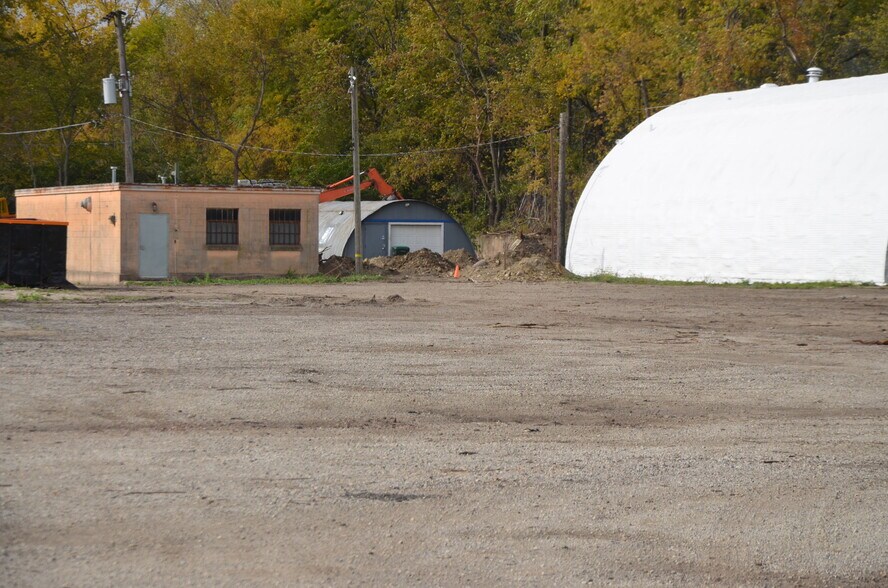 Primary Photo Of 6 Brandon Rd, Rockdale Manufacturing For Lease