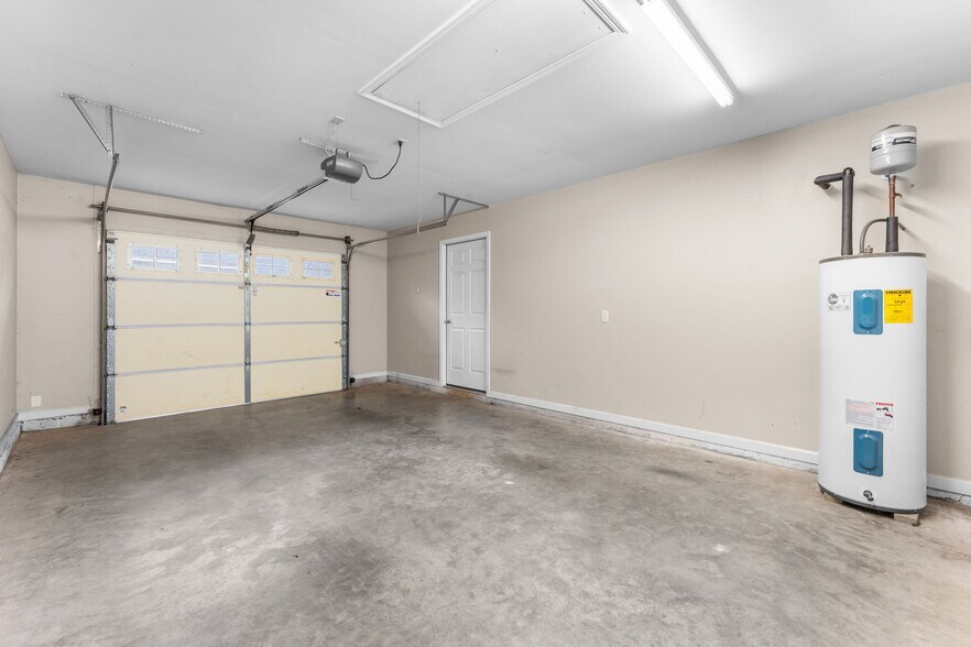 More Photos Of 520 Baird Cove Rd, Franklin Apartments For Sale