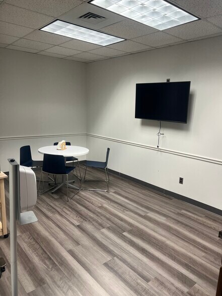 More Photos Of 55 Harristown Rd, Glen Rock Medical For Lease