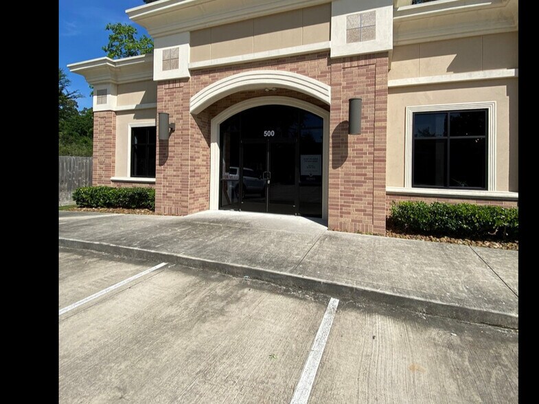 More Photos Of 8101 Kuykendahl Rd, The Woodlands Office For Lease