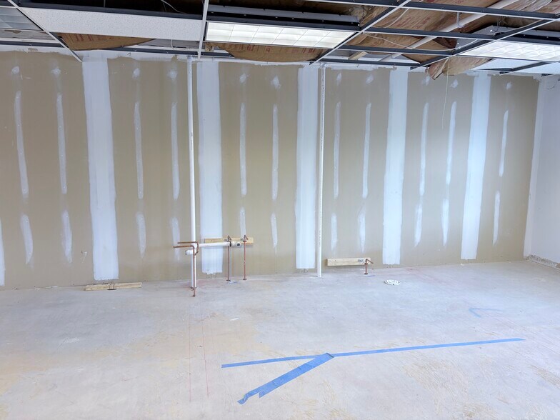 More Photos Of 860 NW Washington Blvd, Hamilton Medical For Lease