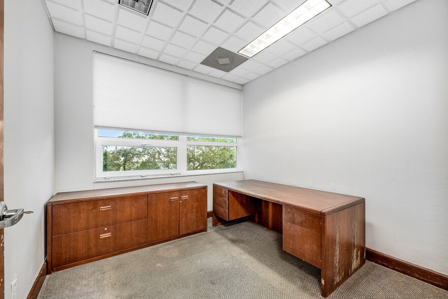More Photos Of 1735 W Hibiscus Blvd, Melbourne Medical For Lease
