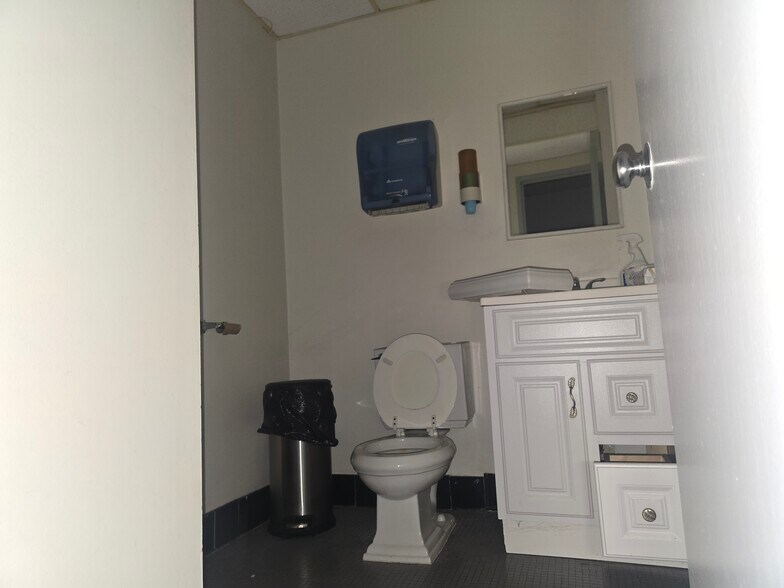 More Photos Of 3835-3845 Sedgwick Ave, Bronx Apartments For Lease