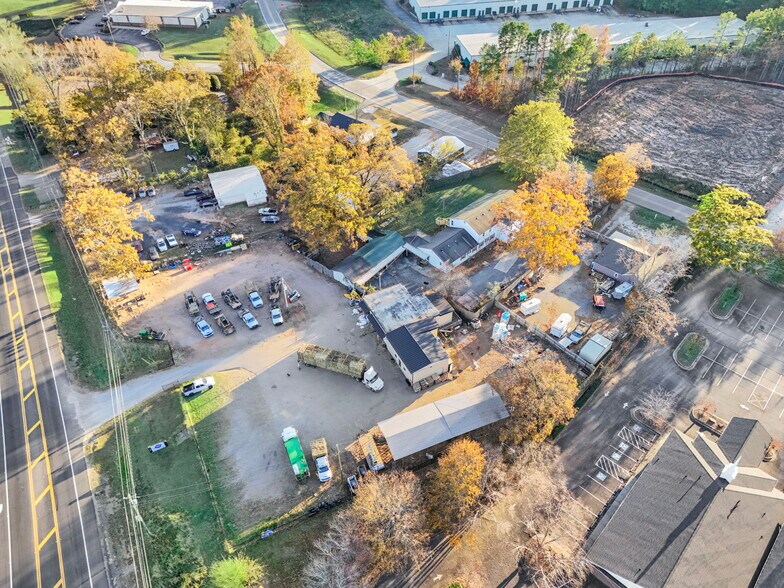 More Photos Of 1153 Highway 29 S, Newnan Service For Sale