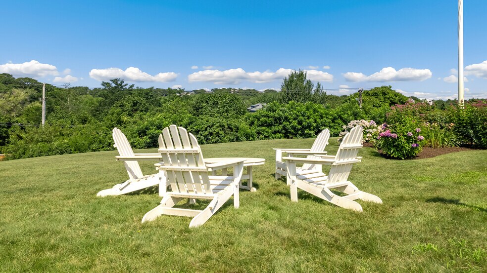 More Photos Of 105 Bradford Street Ext, Provincetown Hotel For Sale