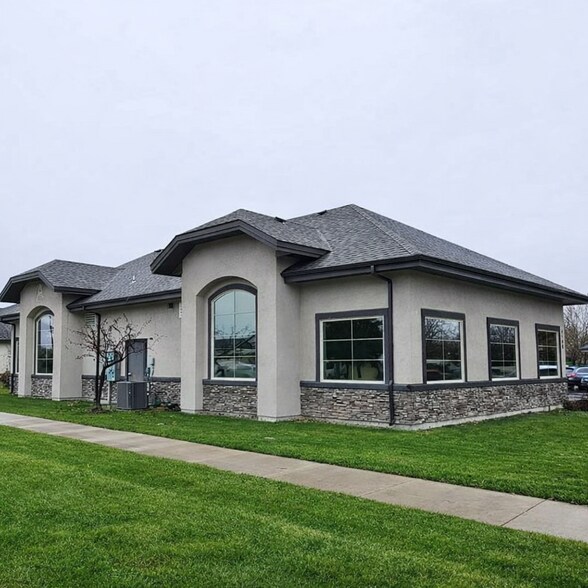 More Photos Of 3140 W Belltower Dr, Meridian Office For Lease