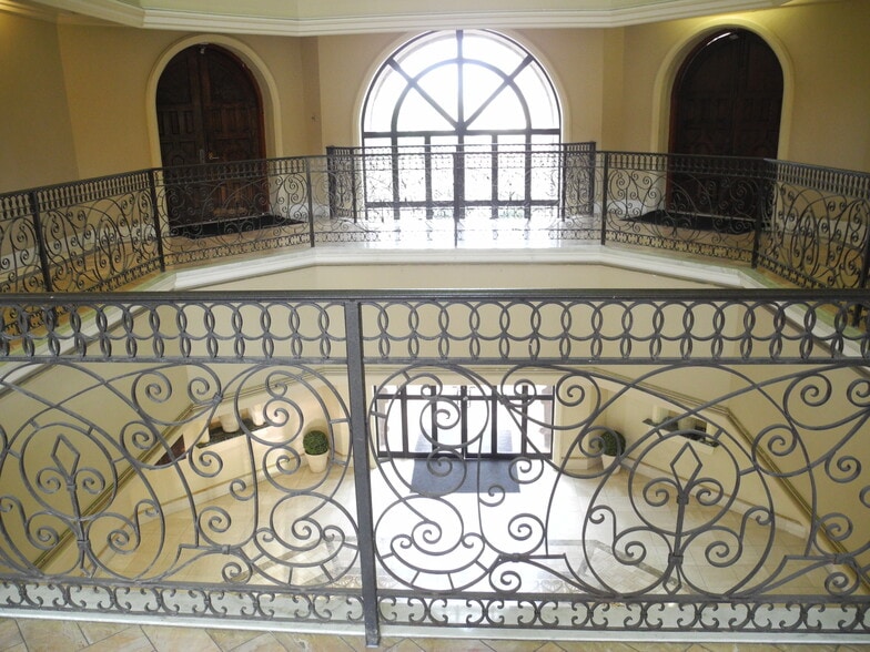 More Photos Of 1901 Newport Blvd, Costa Mesa Medical For Sale