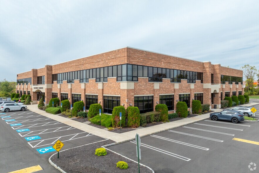 More Photos Of 1 Greenwich St, Stewartsville Medical For Lease
