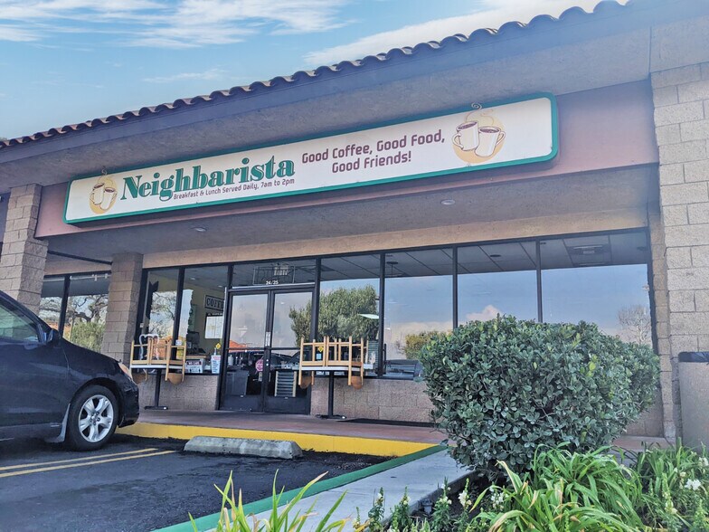 More Photos Of 23120-23130 Lyons Ave, Santa Clarita Unknown For Lease